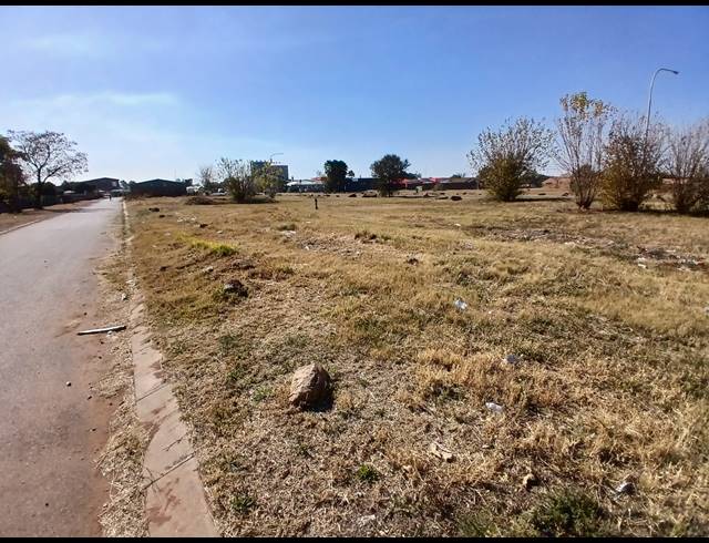 1,818M² VACANT LAND FOR SALE IN NOLDICK